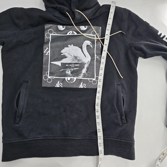 Well Known black swan hoodie sweater size Xlarge - Picture 10 of 13